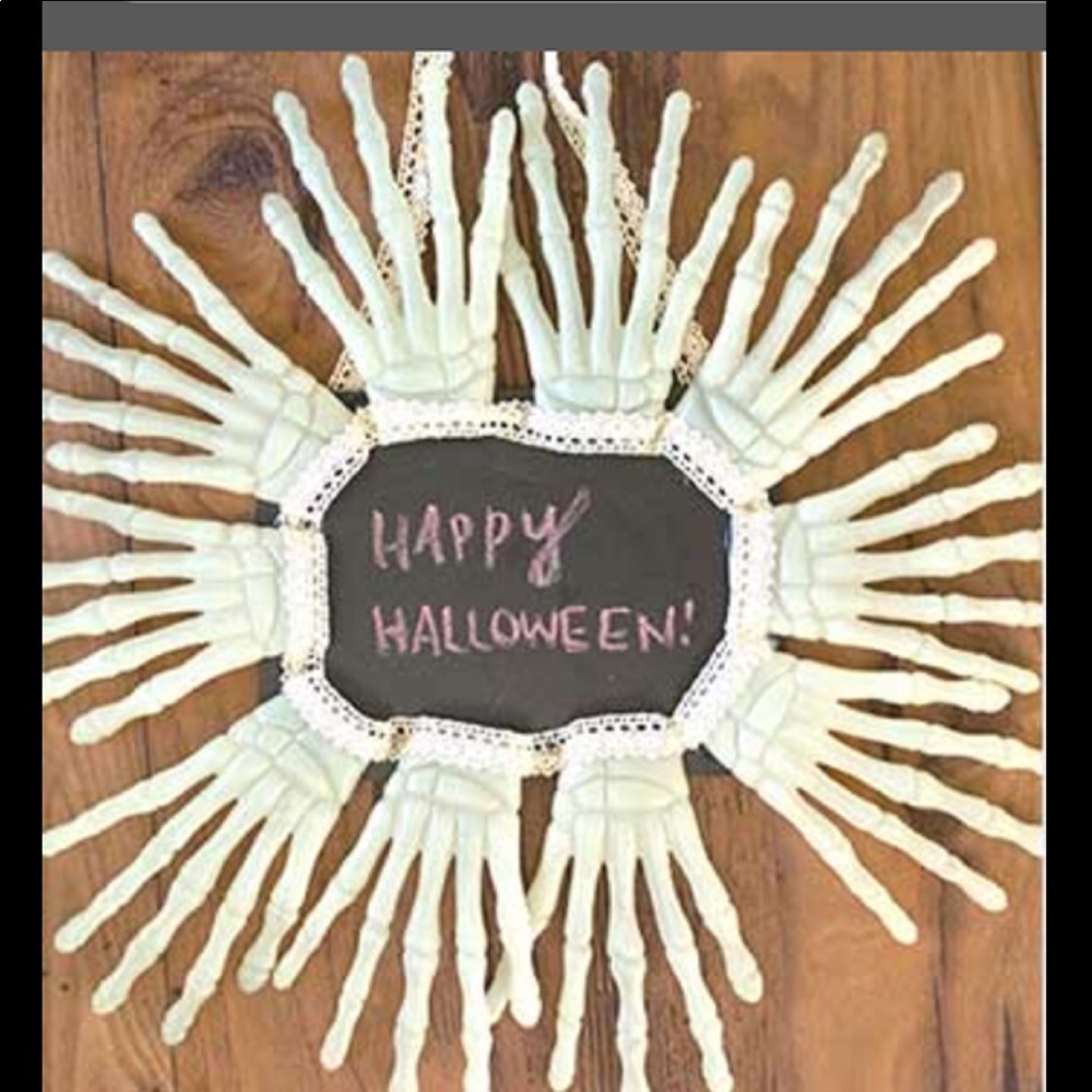 Sold‘ Halloween wreath!